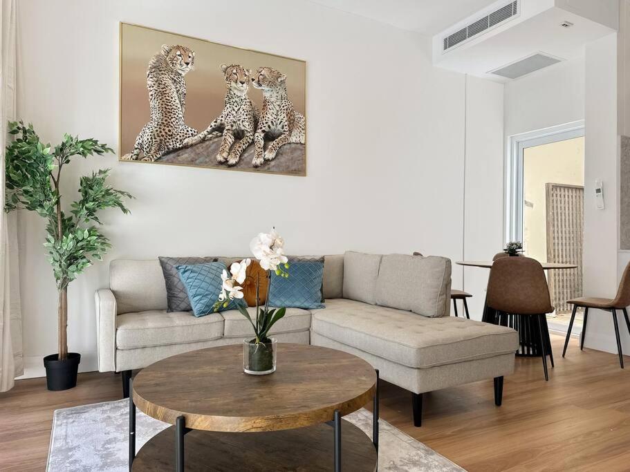 Cbd Newly Renovated Large Terrace Sydney
