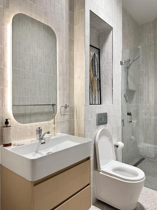 Cbd Newly Renovated Large Terrace * Sydney
